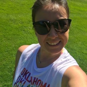 Meet your Posher, Laura